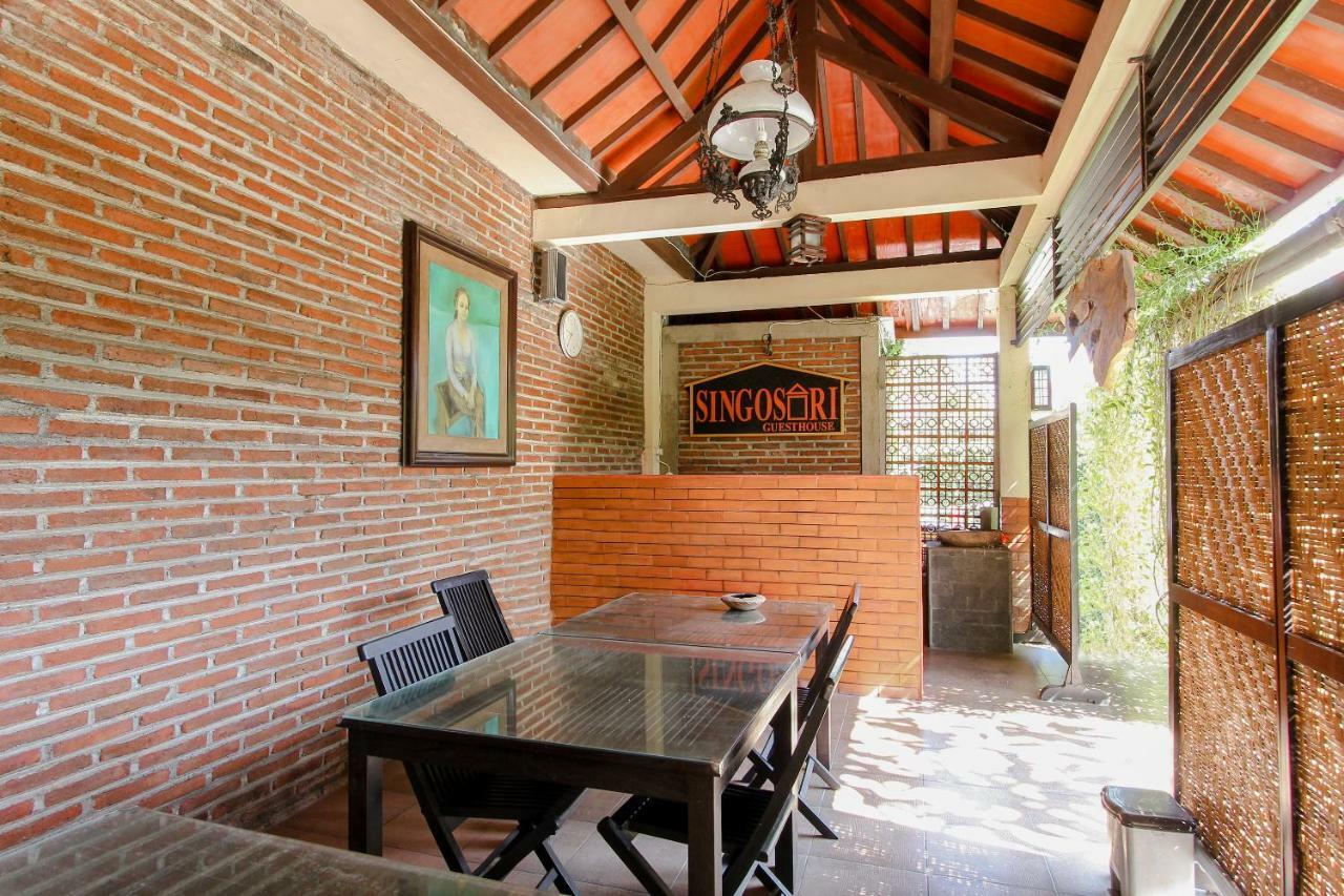 Oyo 1361 Singosari Family Residence Banyuwangi  Exterior photo